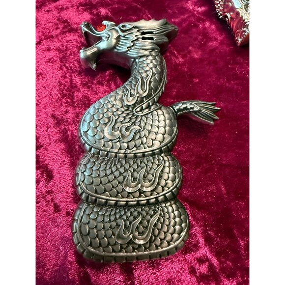 Dragon-Themed Collectible Set: Pewter Figurine , 1 Ring, 2 Lighters & 2 Pendants - Picture 8 of 13